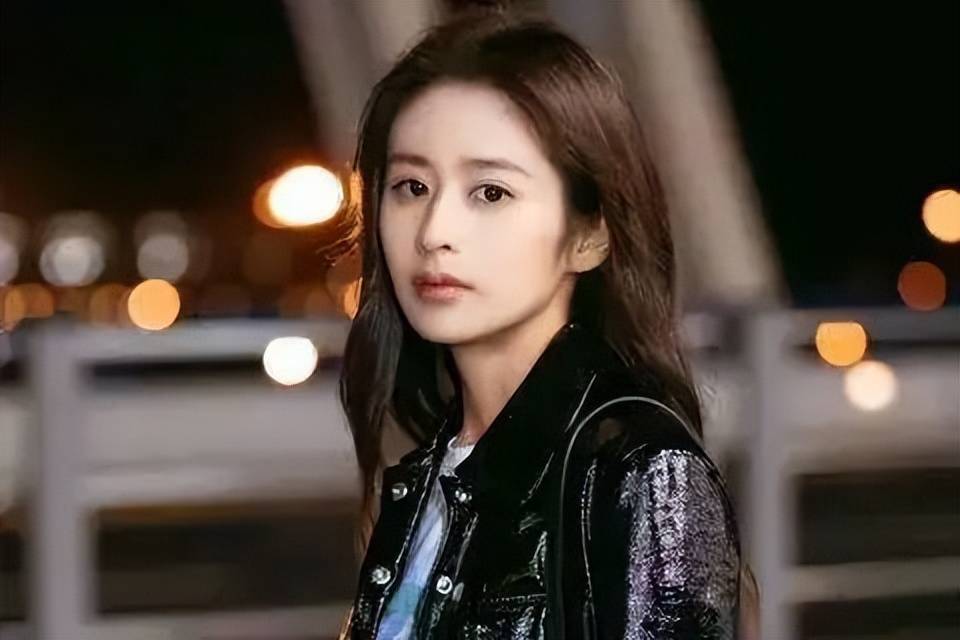 被黄圣依教训,得罪杨幂,刘诗诗,如果不是情商低,颖儿早就红了_杨子