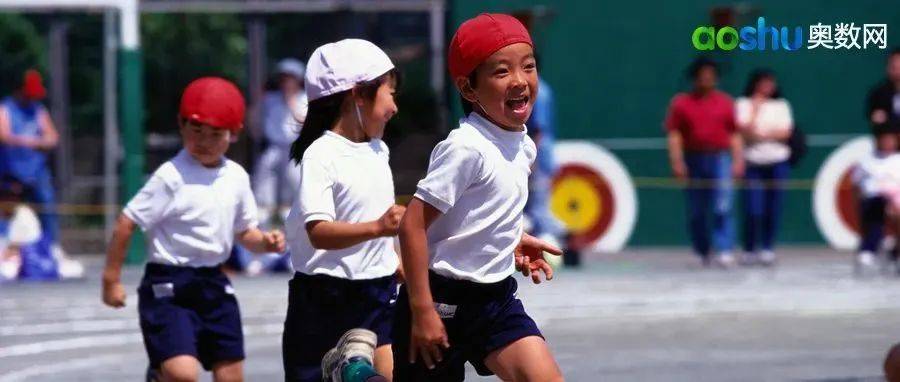 中国首例五胞胎年满20岁,学历现状曝光之后,让人一阵唏嘘_孩子_家庭_教育