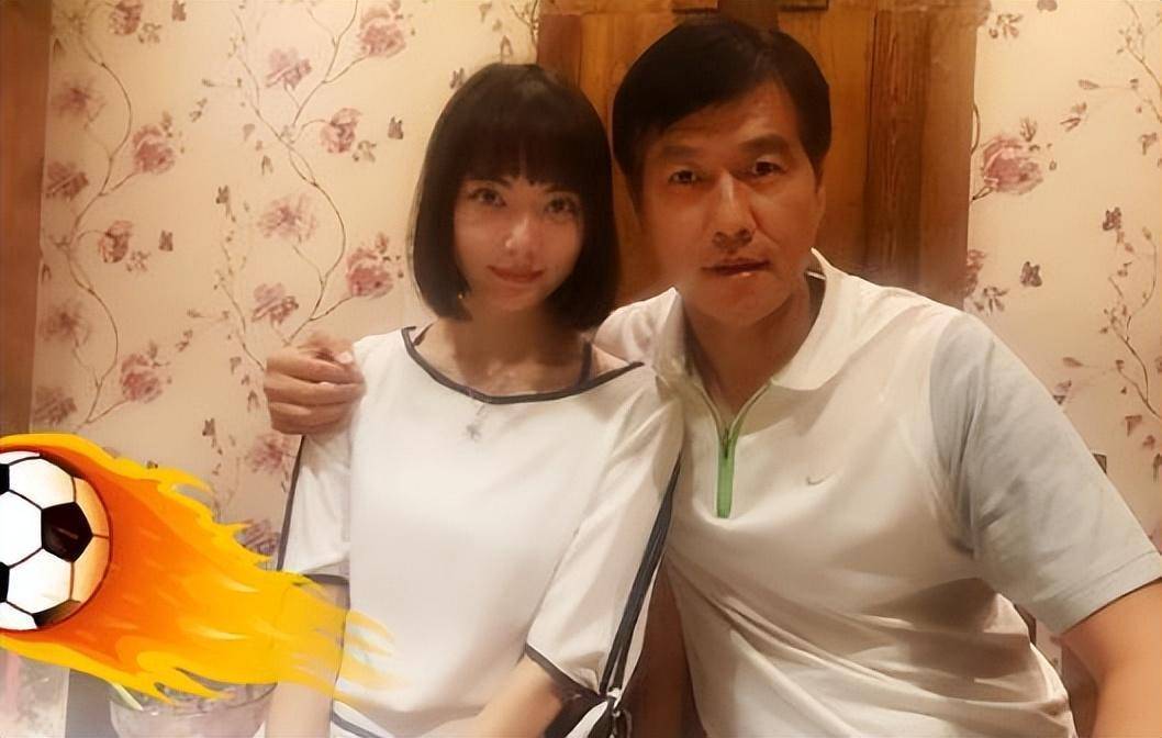出狱7年仍白发,业余队当教练,与国足队友悬殊大!_米卢_中国队_足球