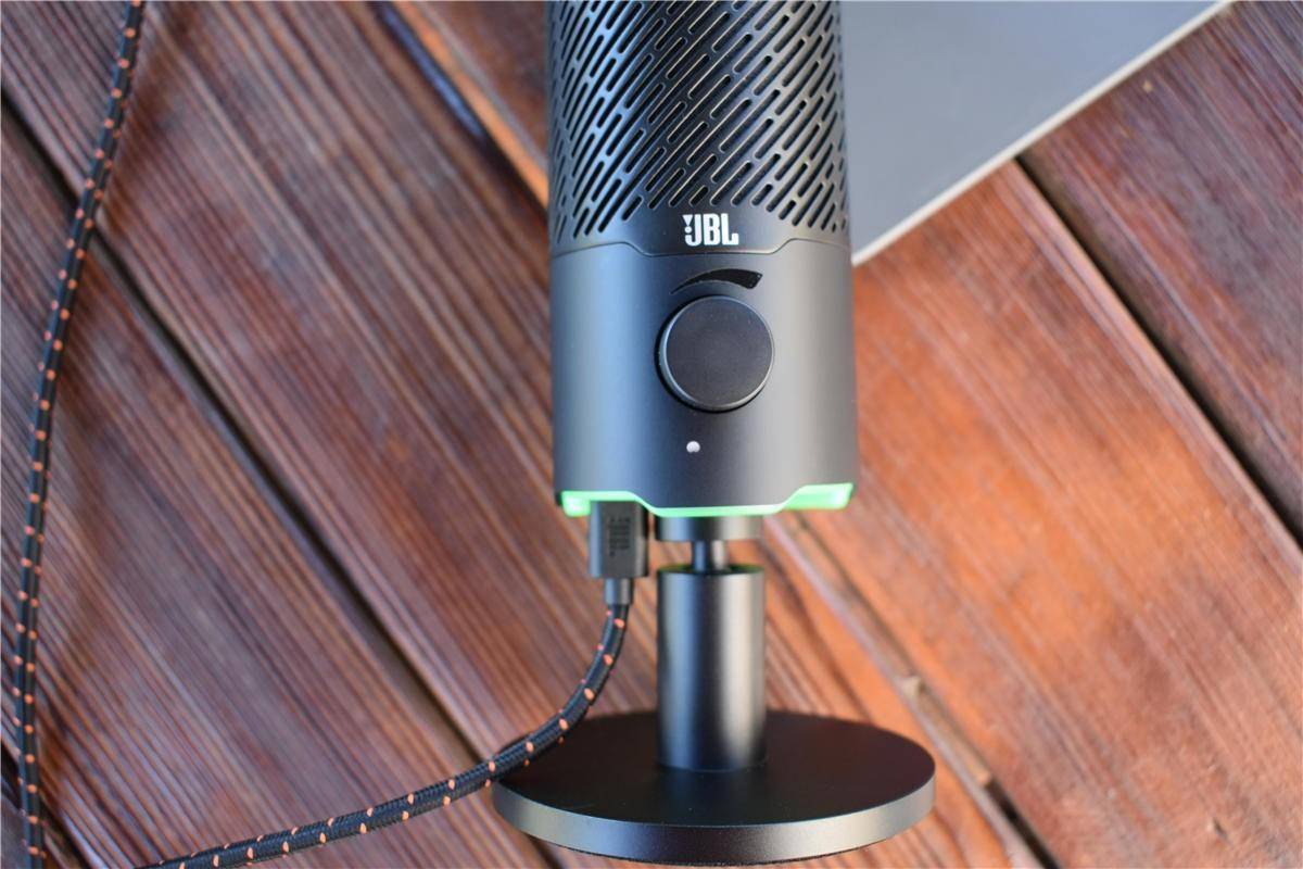 只要699元就能拥有,jbl quantum stream麦克风,带来语音新体验!