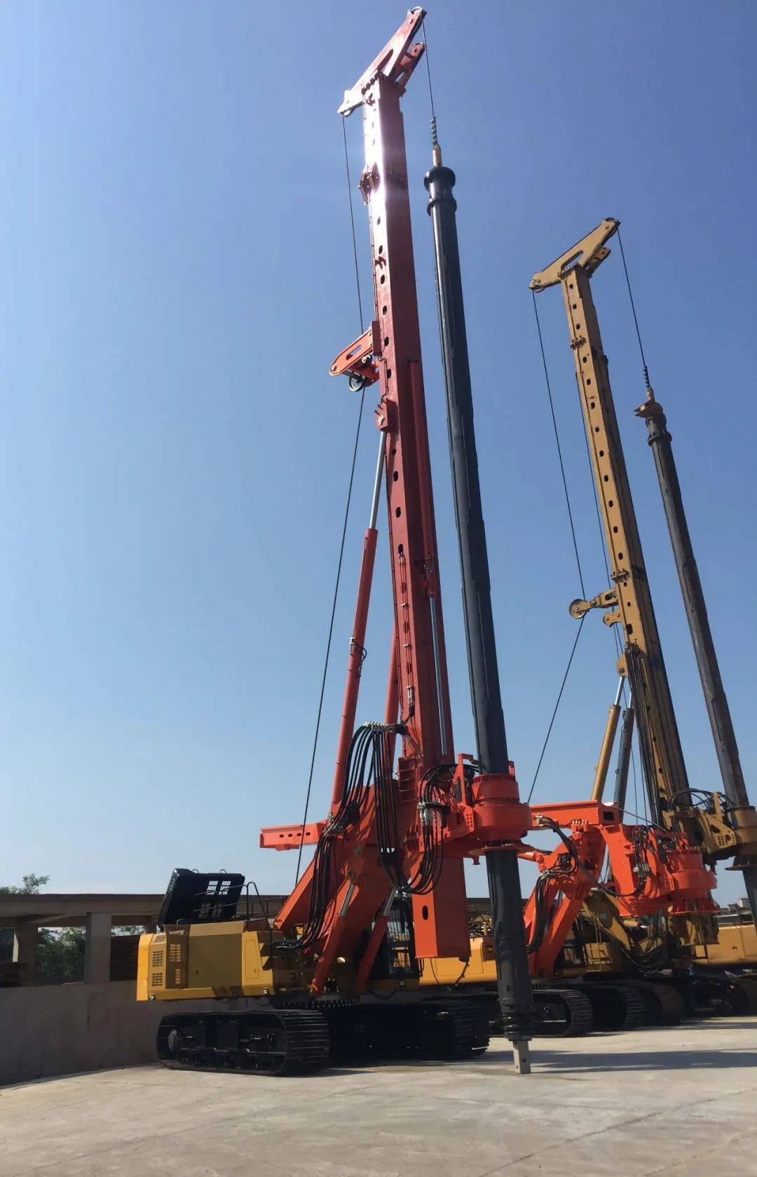 卡特彼勒工业发动机在旋挖钻机的应用_动力_客户_作业