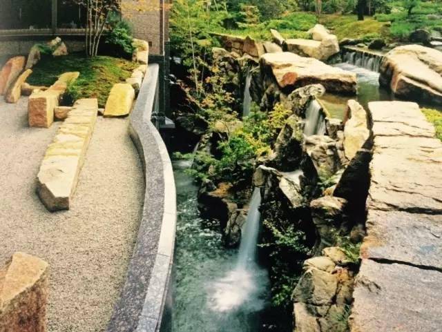 日本庭院枯山水的世界，国宝级枯山水设计师，竟是一位寺庙住持？！_庭园_野俊_瀑布