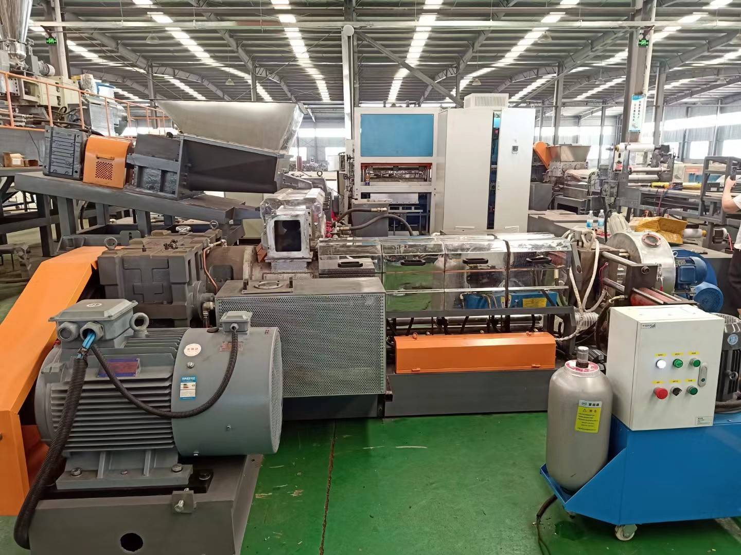 高填充母粒造粒机设备_高填充母料造粒机设备_碳酸钙_加工_性能