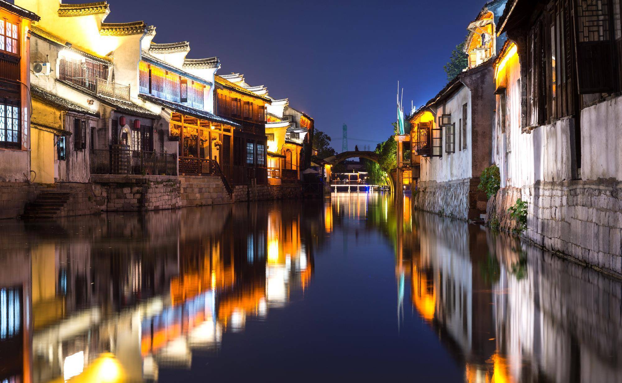 夜色下的南浔古镇，美成了一幅画，不愧为“中国江南的封面”