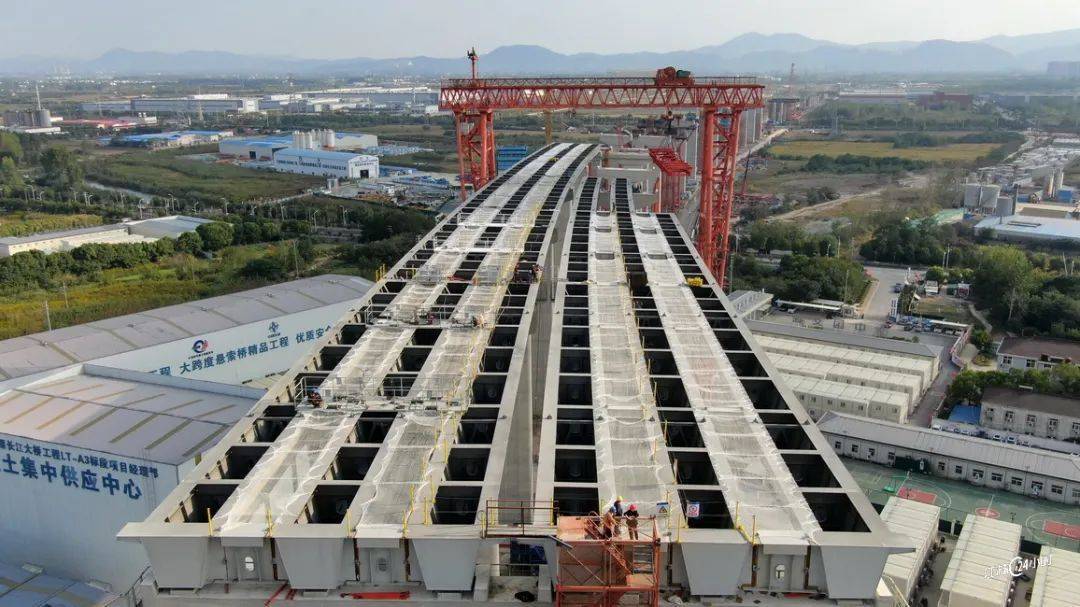 江苏24小时·滚动推送 | 靖江市:江阴靖江长江隧道右线盾构掘进成功过