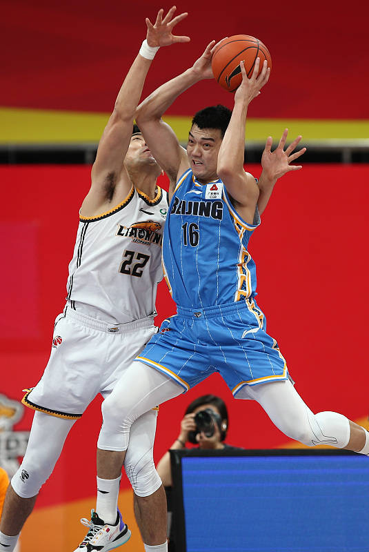 轰15 3,从无球可打到闪耀赛场,无愧解立彬信任_比赛_防守_才仁