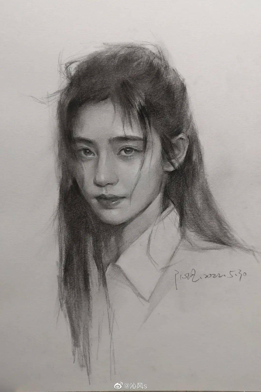画皮画骨难画魂,她用木炭把明星画活了,王一博鞠婧祎眼神看醉了_沁风
