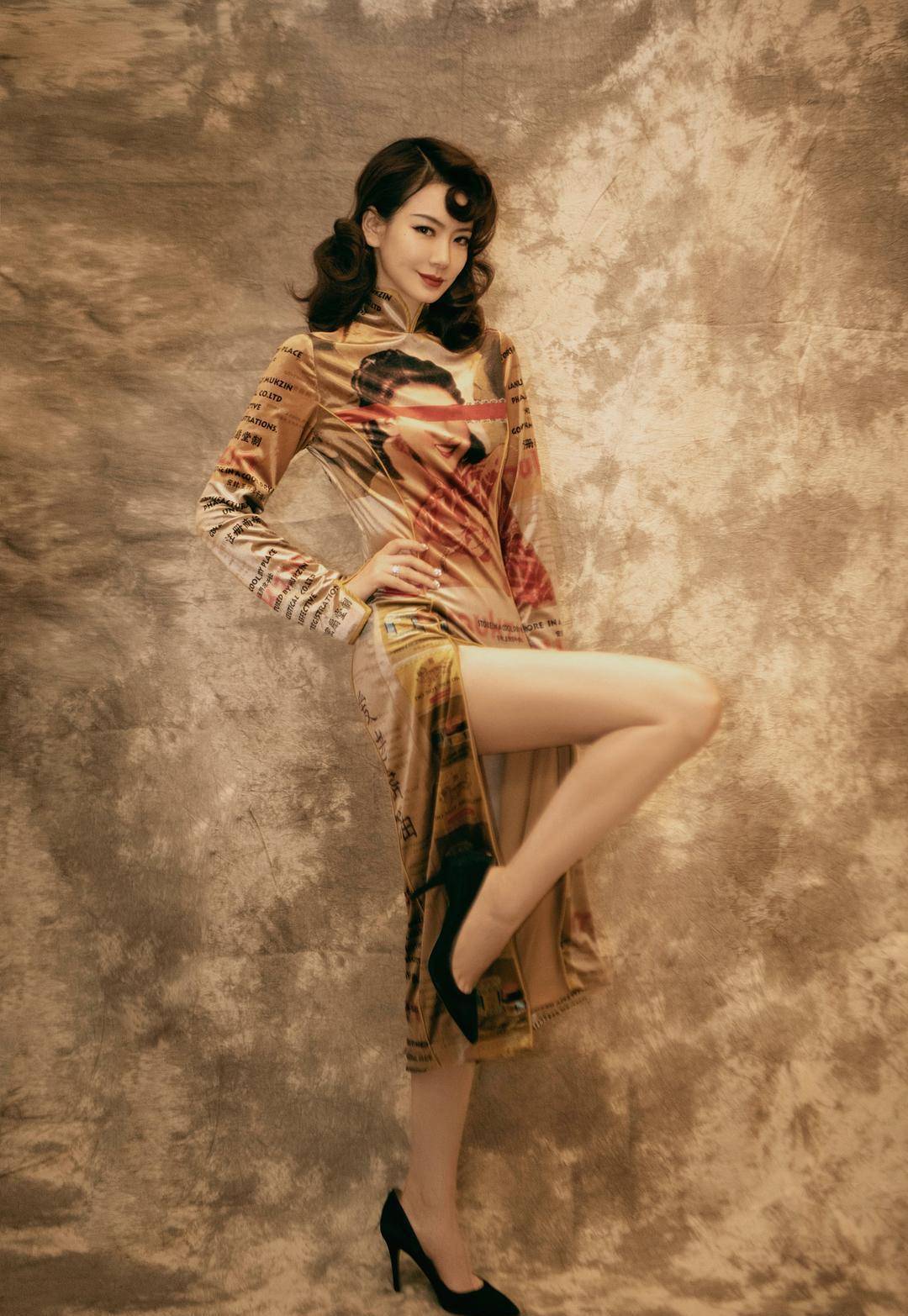 戚薇不愧为"旗袍女神"!