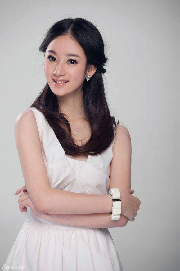 才发现她的伴娘团颜值最高,新娘也是~_婚礼_郭晓婷_刘心悠