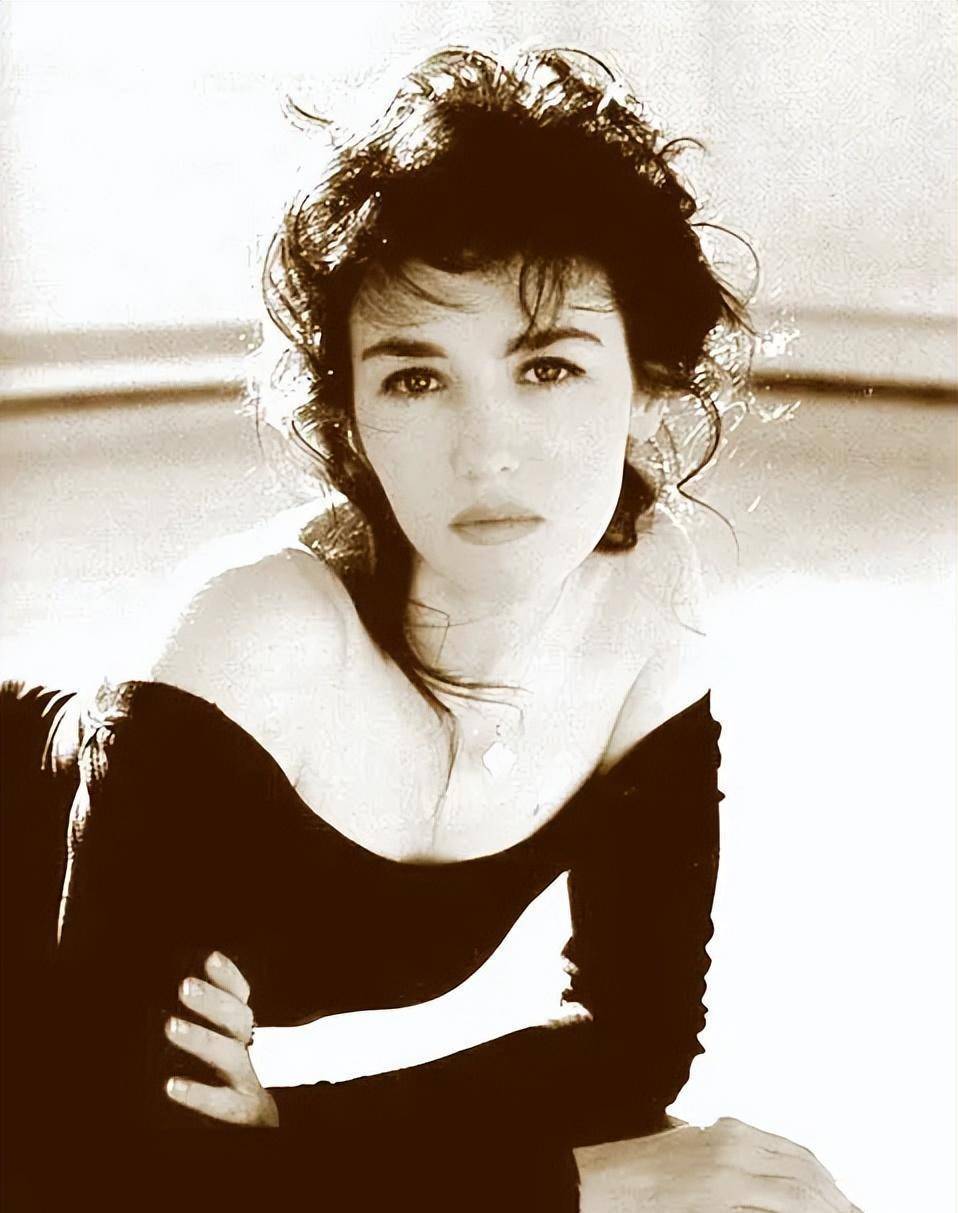 「伊莎贝尔·阿佳妮」拥有阿尔及利亚和德国血统的法国女演员_角色