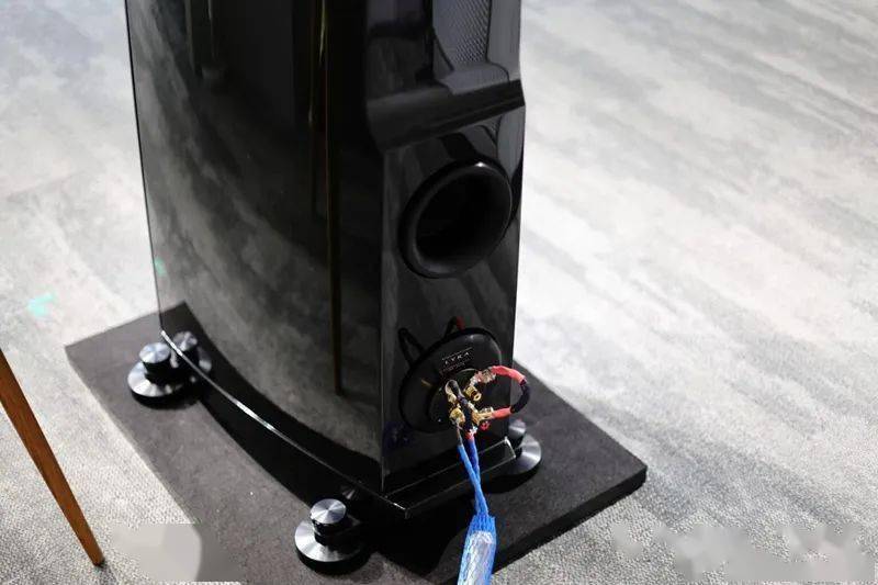 【器材测评】轻松写意,力拔山河: 聆听rockport lyra旗舰落地音箱