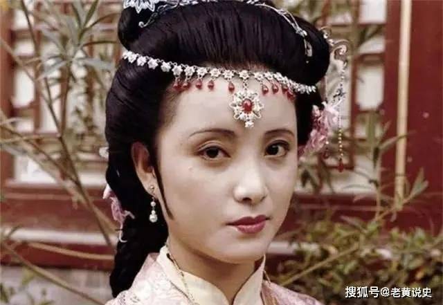 说红楼｜大观园里美女如云，贾宝玉的“第一次”，为何给了秦可卿？_灌溉_人生_仙子