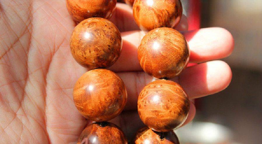 这些木材做成手串还是很好看的!_农村_花椒_车成