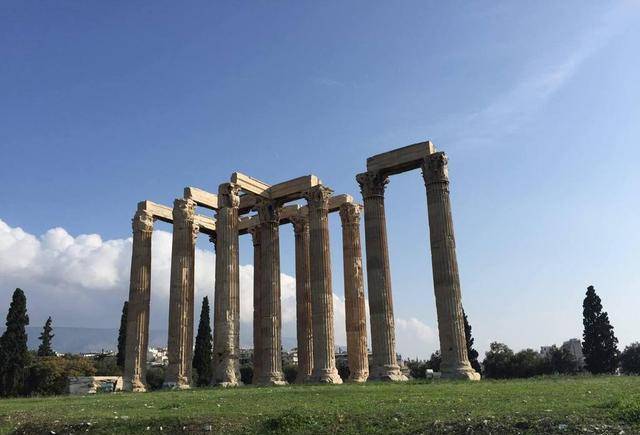 古希腊时期那些金碧辉煌的神庙在历经了战争之后依旧屹立不倒吗？