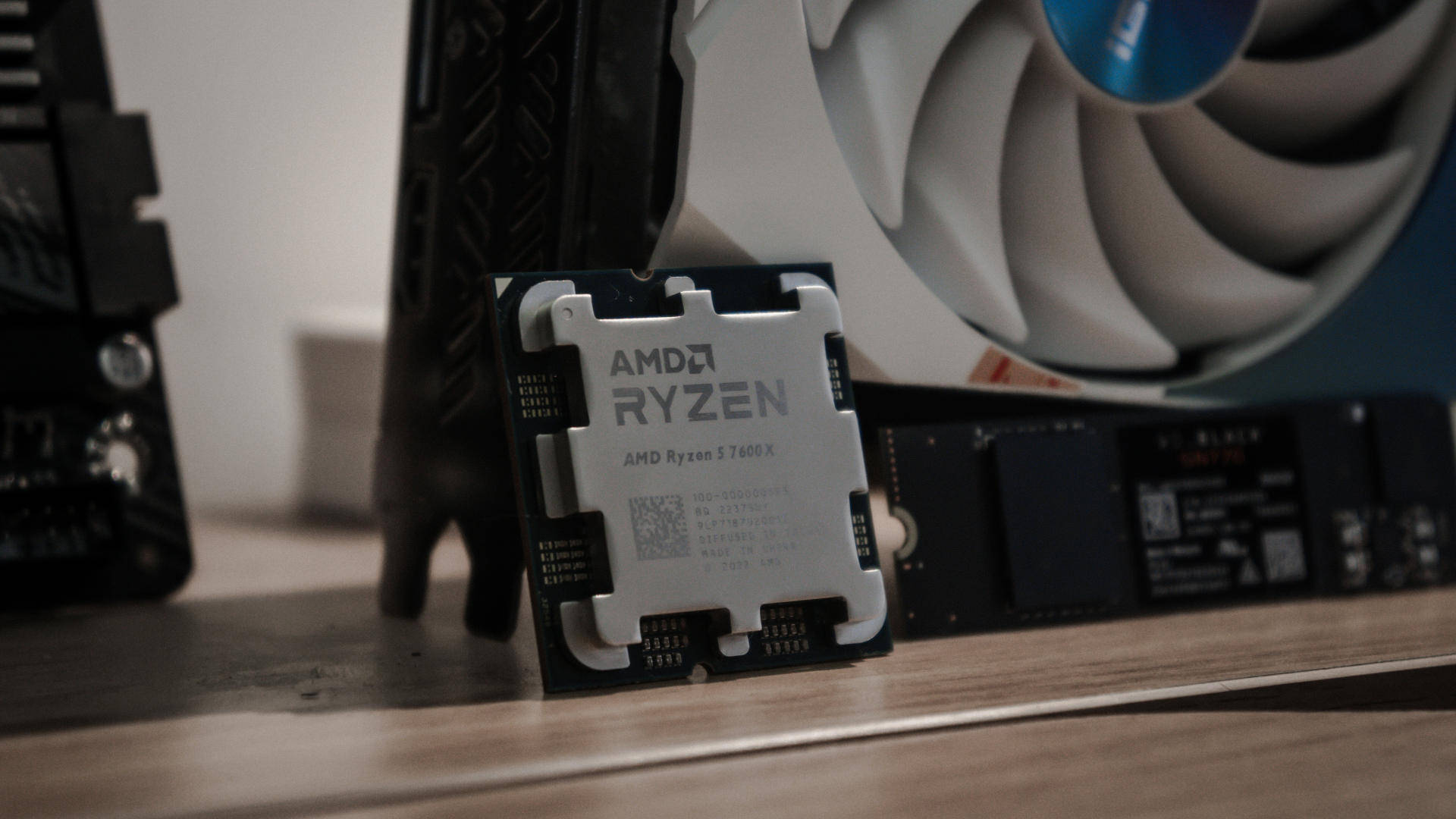 AMD 7000系装机：AM5+X670 GO ELITE 够给力