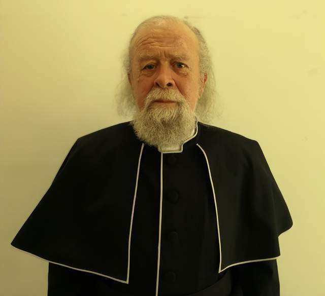 徐亚洲携妻子聚餐!