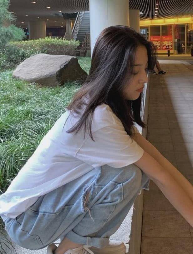 《庆余年》中她独得庆帝恩宠,14岁扮成大人,气场不输男主_顾语涵_时候