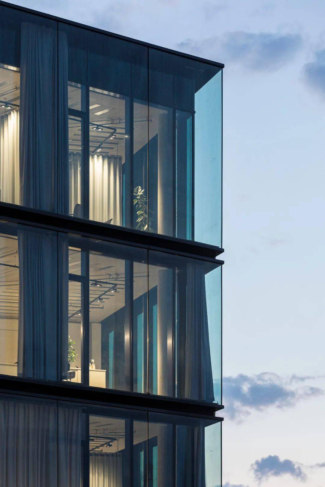 meter building contains a public canteen flexible
