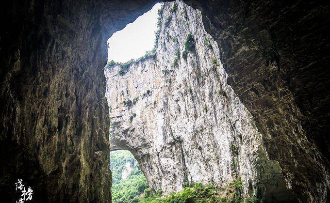 贵州最美的峡谷，洞中有洞，桥上有桥，天外有天，堪称世界奇观