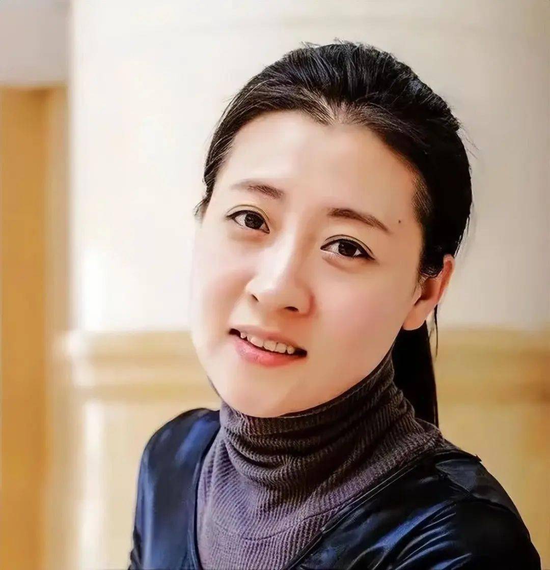 【艺术世界】女画家崔亚娟作品欣赏_黑龙江省_协会会员_绥棱县