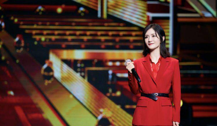 综艺女名门娜要当做家？官宣出版再立宝妈人设，暖心手记分享孕中故事