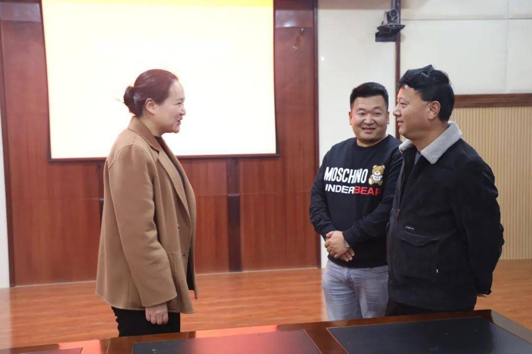 【玉龙热点】县长接访日,和秋珍现场听民声倾心解民忧!