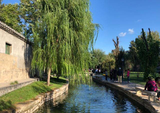 北京一“低调”公园，水穿街巷、庭院人家，被称为“首都的江南”