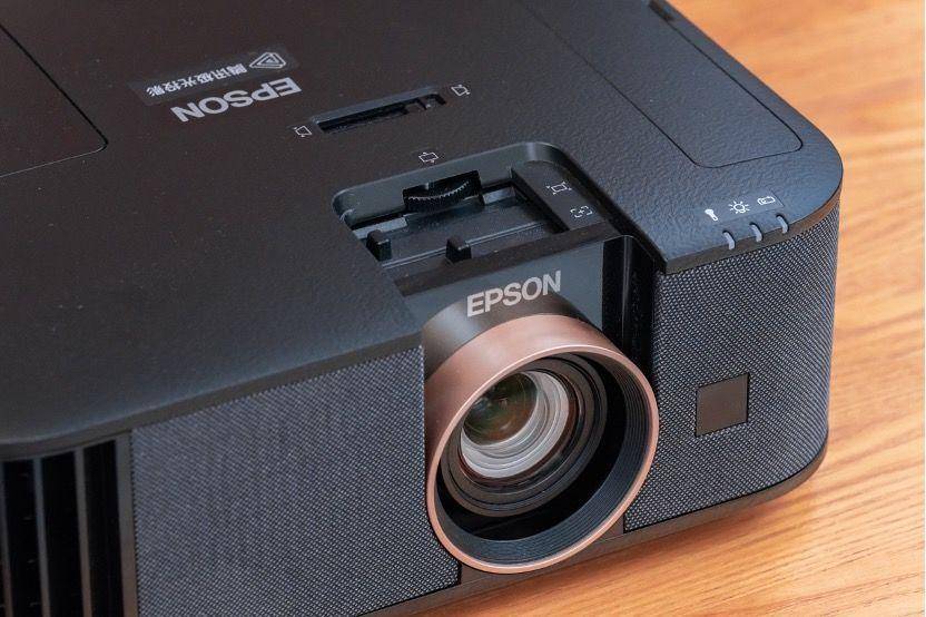 高端 4K 灯泡投影机到底有多强,爱普生 CH-TW6280T 测评详解告诉你