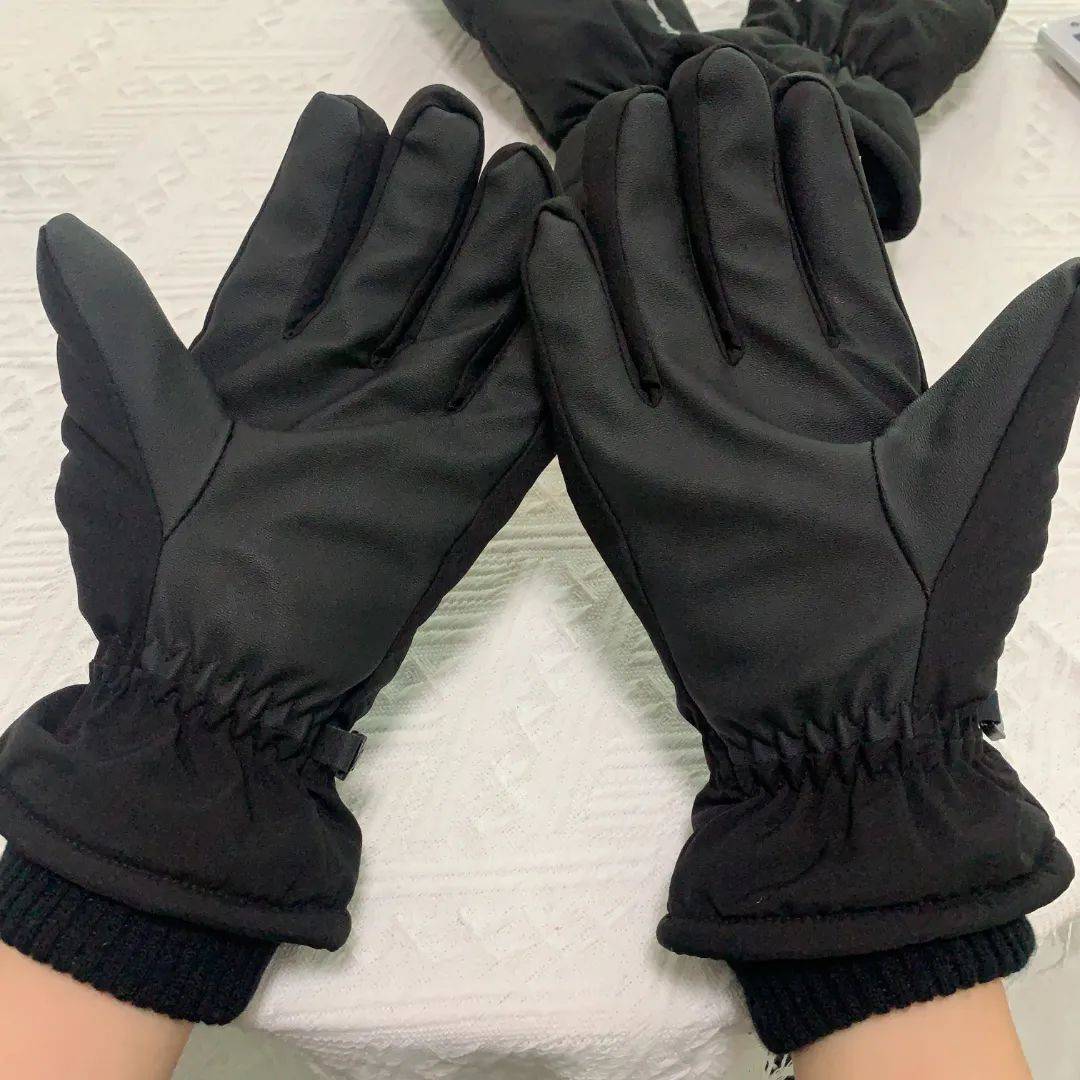 「黑科技德绒发热手套」