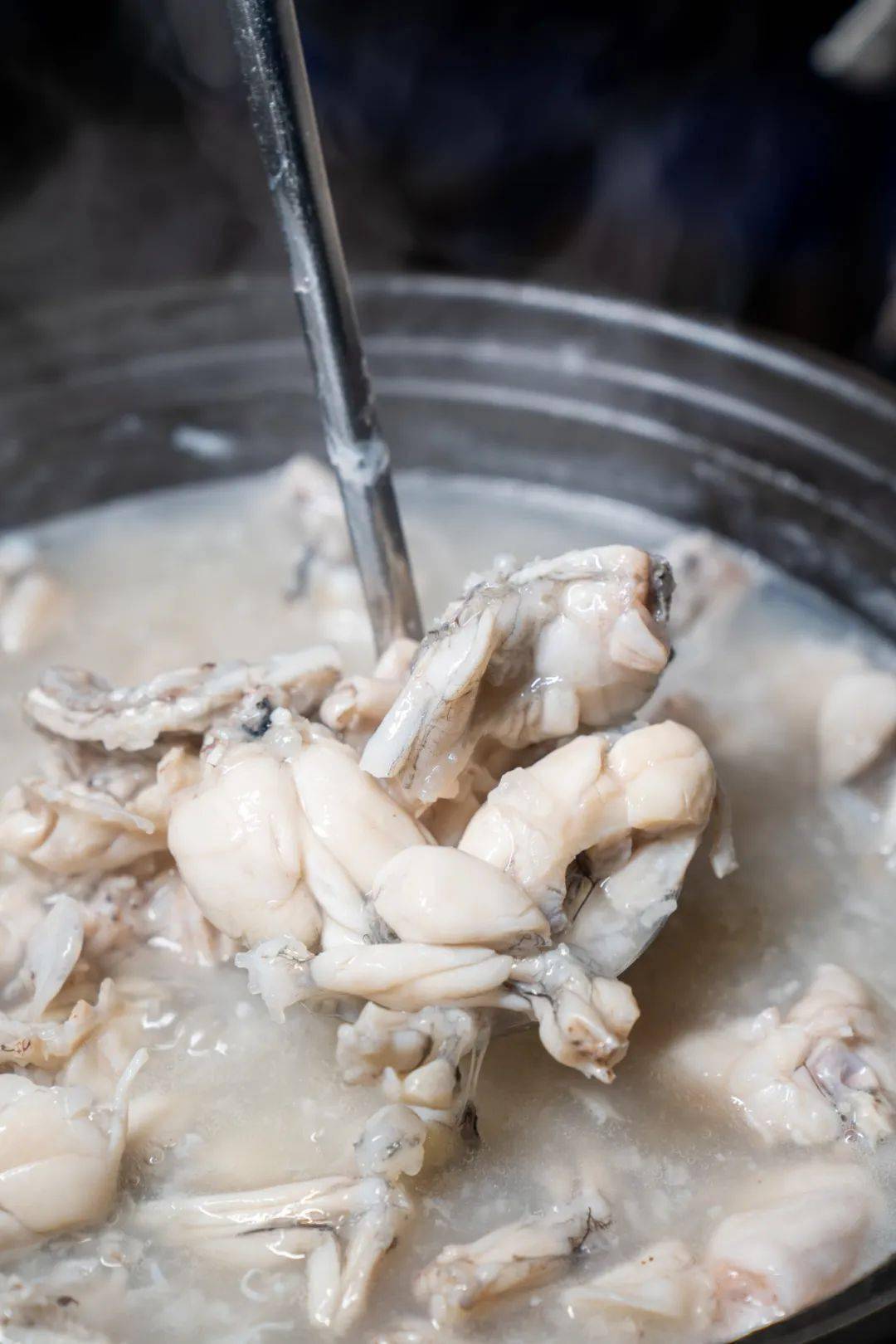 128元抢牛蛙粥底火锅和牛肉火锅!还有9.9一只爆膏大闸蟹,不限量任点!