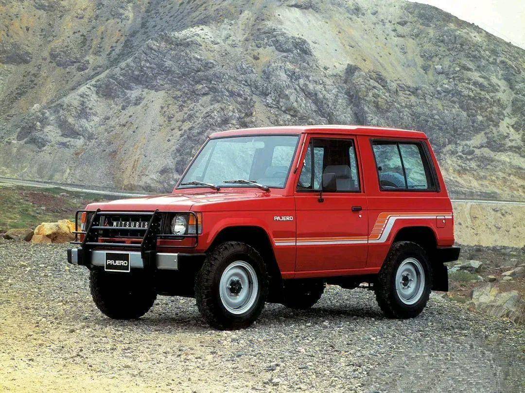 第一代三菱帕杰罗亮相街头,3.