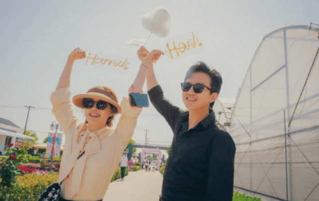 邓超因工做久违归家，等等小花肉麻剖明爸爸，超哥凡尔赛秀幸福