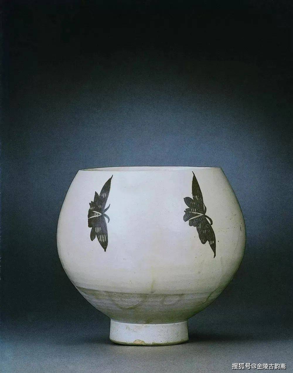 中國古瓷宋磁州窯褐彩繪喜上眉梢梅瓶，高30直徑13cm，200-13700