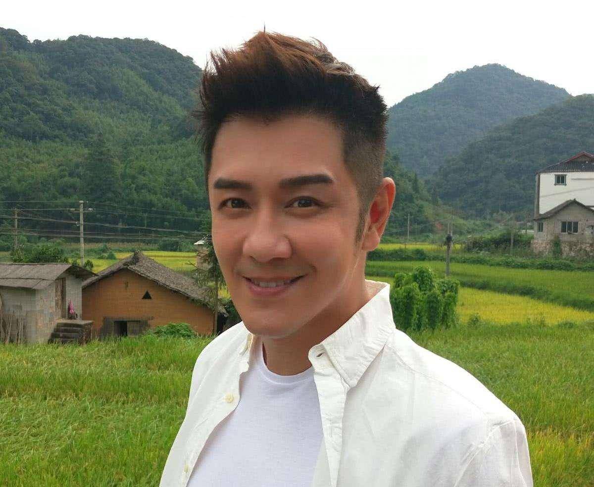 51岁陈浩民整容初见成效!