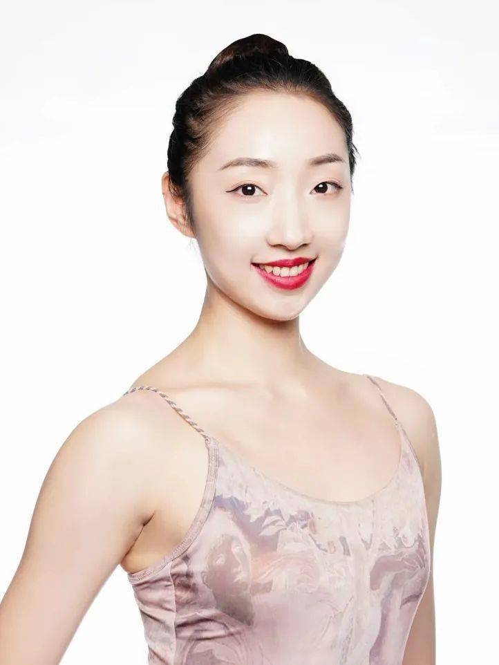 歌"聚"九棵树 | "冰山美男"宋雨首次披露舞者心路历程_舞蹈_上海_作品