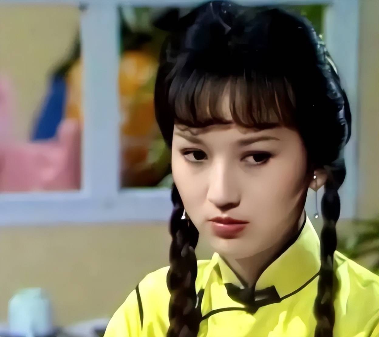 《上海滩》中的"冯程程"温婉大方,敢爱敢恨,美到发光.
