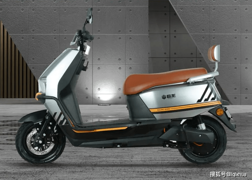 巨龙电动车g16测评,1200w越野电机,续航240公里,适合山区出行_搜狐汽