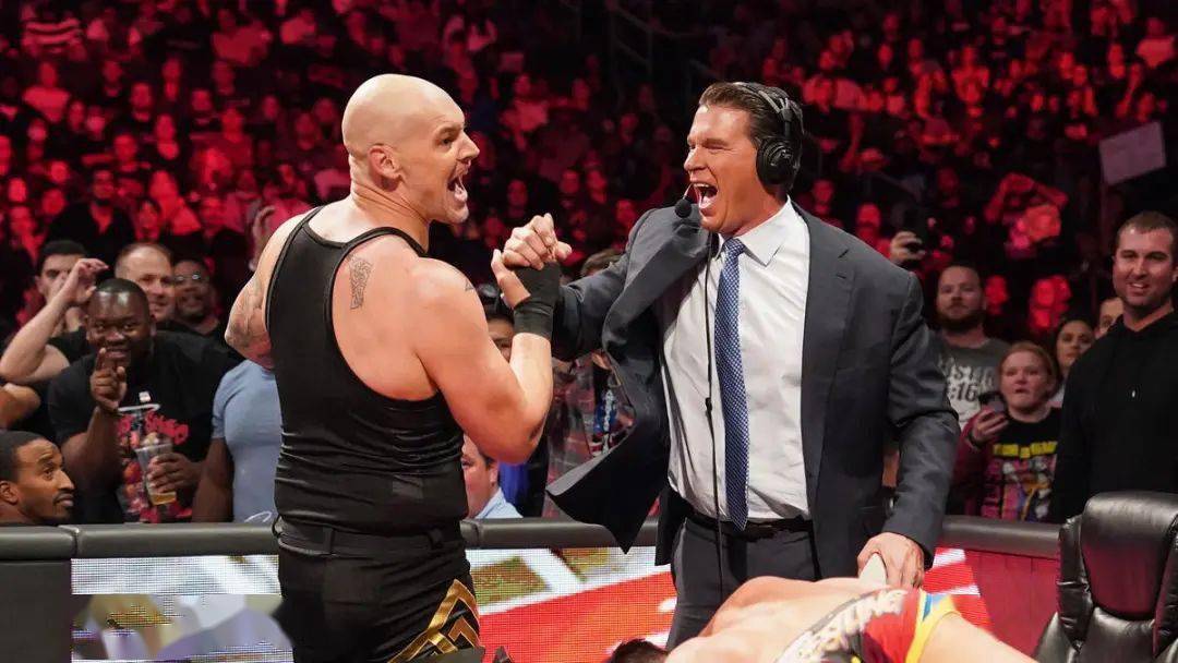 wwe raw现场照抓拍:多米尼克自称现代艾迪格雷罗,二柱子对战米兹,强尼