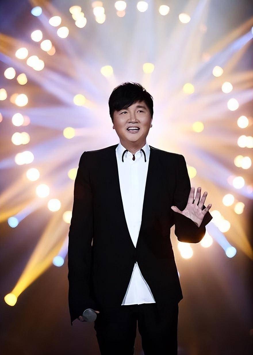 53岁孙楠参加商演,身形瘦了一圈后,皮肤松弛老态尽显_网友_生活_杜