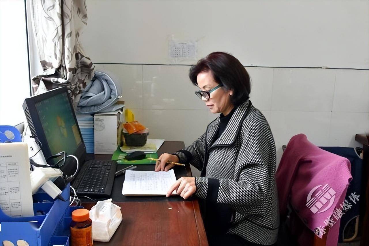 扎根乡村教育 播撒希望之光 书写不凡人生——赤壁市中伙铺镇中学教师