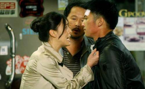 中的高敏;她是电影《尖峰时刻3》中的苏扬;她是电影《门徒》中的阿芬