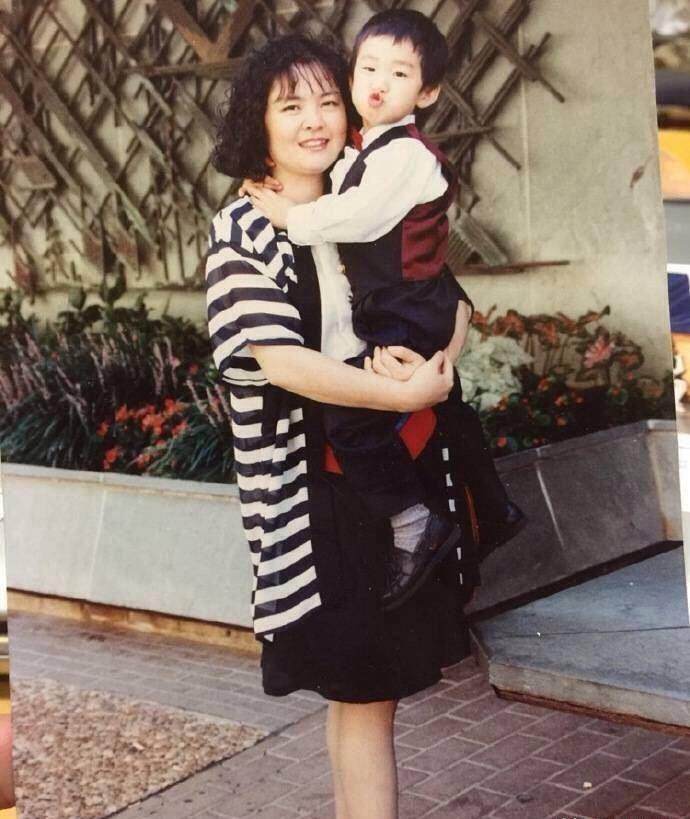 henry刘宪华的涅盘重生:世界以痛吻我,要我报之以歌_大华_因为_节目