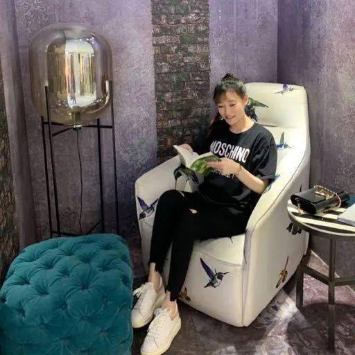 陈天佳_小姑娘_父母