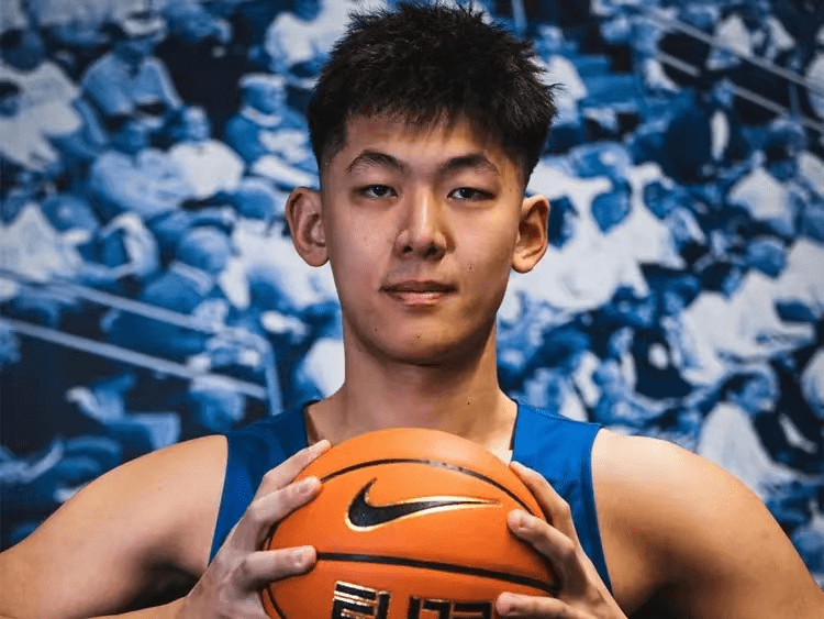 cba排名大乱!江苏爆冷胜辽宁升第1,广东仅排第13,上海倒数第2