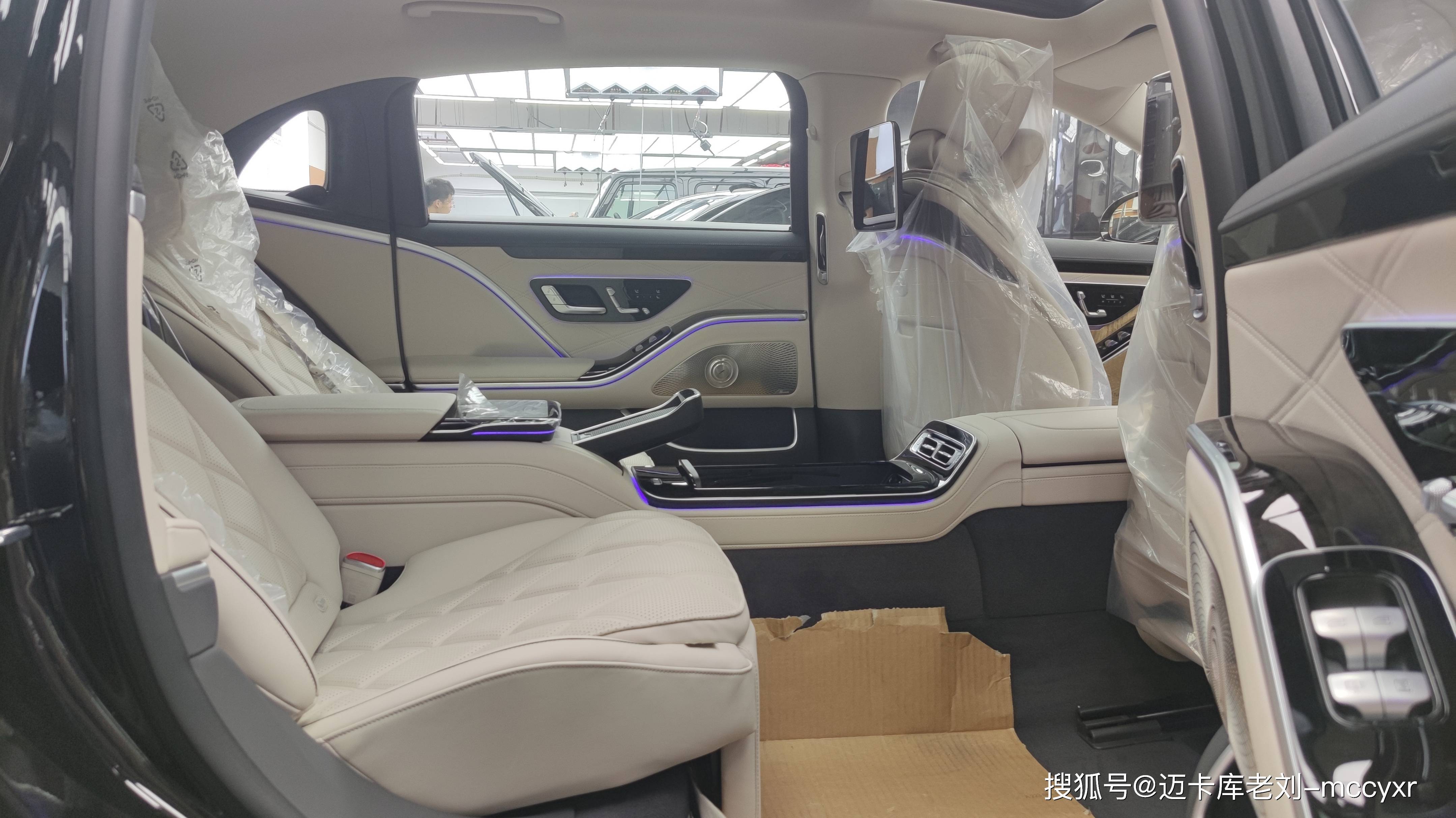 22款迈巴赫s480提车升级后排商务舱行政座椅,待客礼道至尊之享!