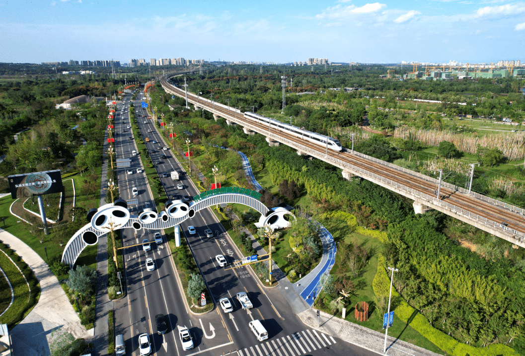 走二仙橋,要走成華大道,那走熊貓基地喃?