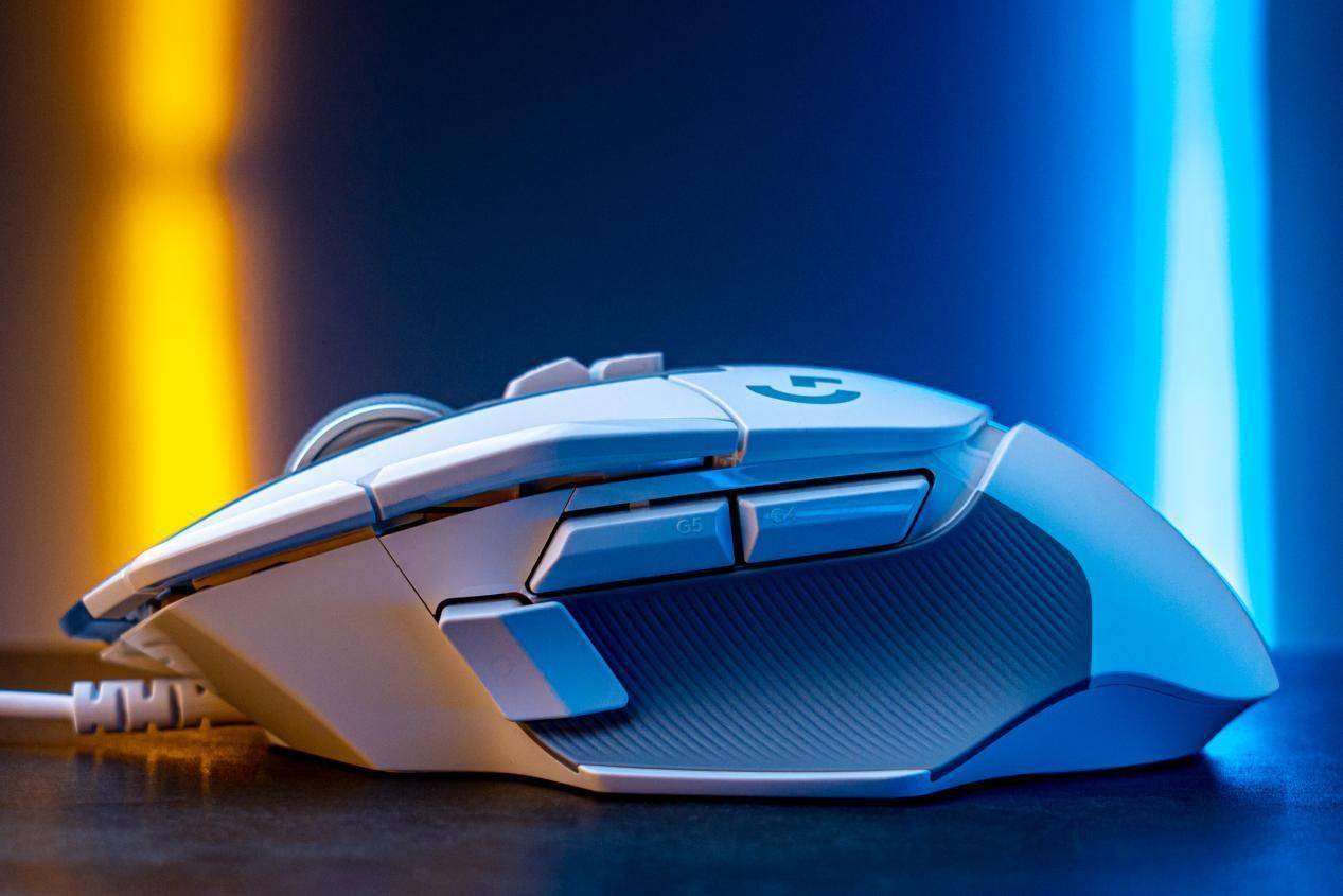 罗技g502 x,g502 x plus游戏鼠标体验_按键_滚轮_设计