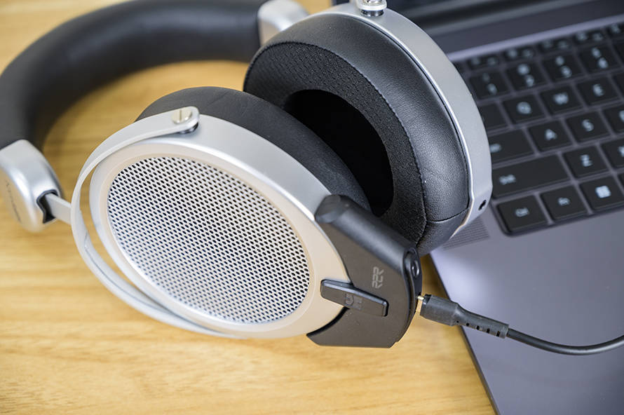 HIFIMAN Deva Pro平板耳机：千元价格 也能体验平板振膜的出色音质