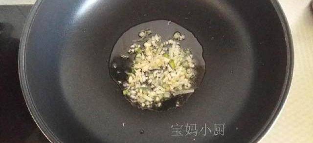 那道菜节后减肥最牛，开胃解腻，女人更要多吃，小脸水嫩还有弹性