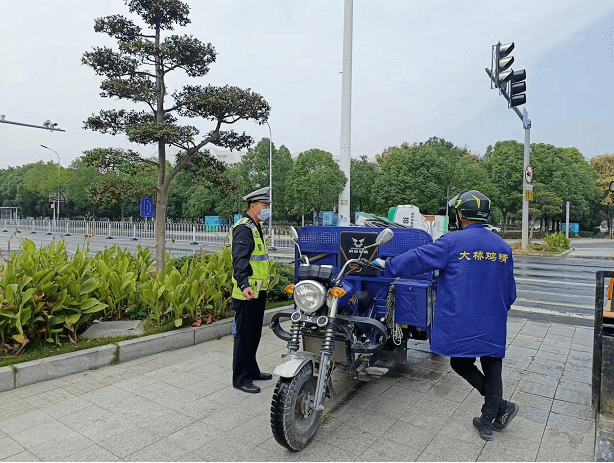 荆州交警：那类车辆整治持续停止中！